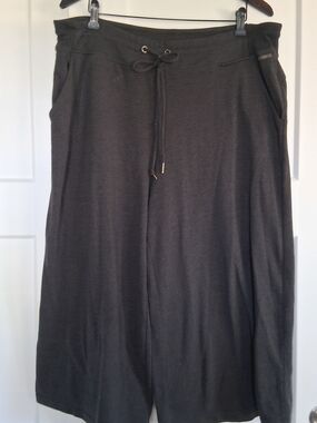 XXL 2X HYBA Relaxed Grey Wide-Leg Crop Jogger Pants Plus Size